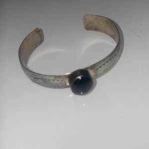 ✨Jenn Sterling Navajo thick silver bracelet.✨